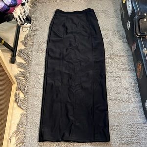 Veronica Beard black scuba skirt, sample, size 4. Never worn. Perfect condition.